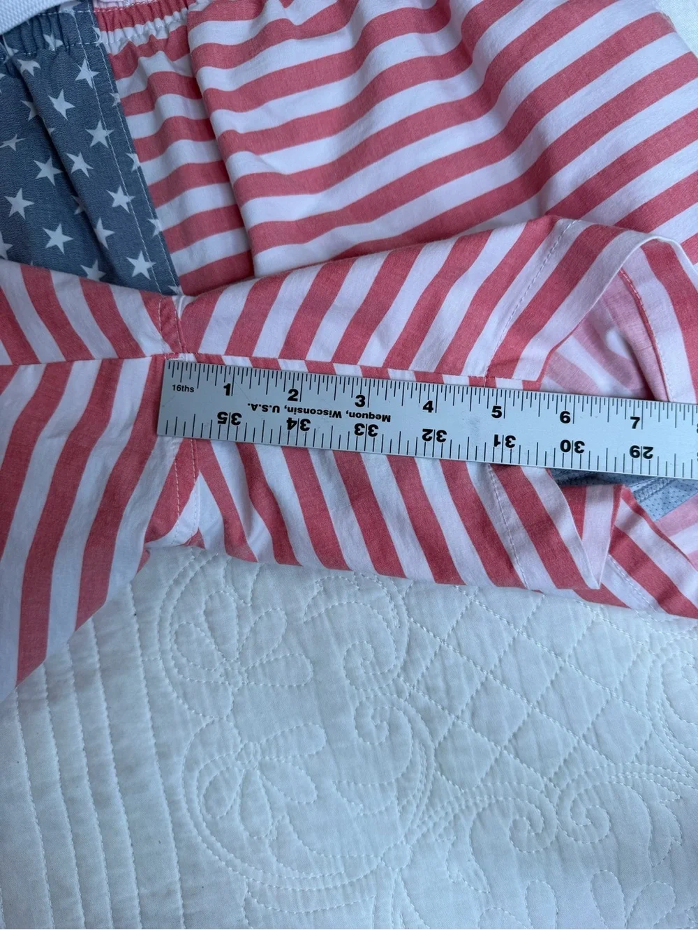 Chubbies Swim Trunks Men Small 5.5 Inch Blue Red Flag 4th July Brief Mesh Liner
